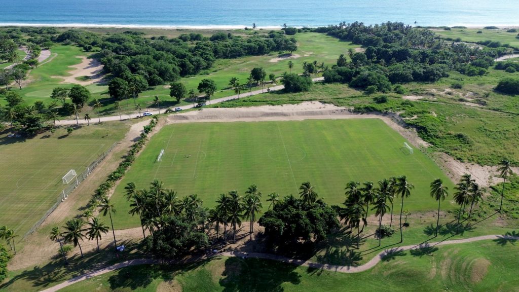 Eventos Deportivos Canchas de Futbol Grand Isla Naidad Resort